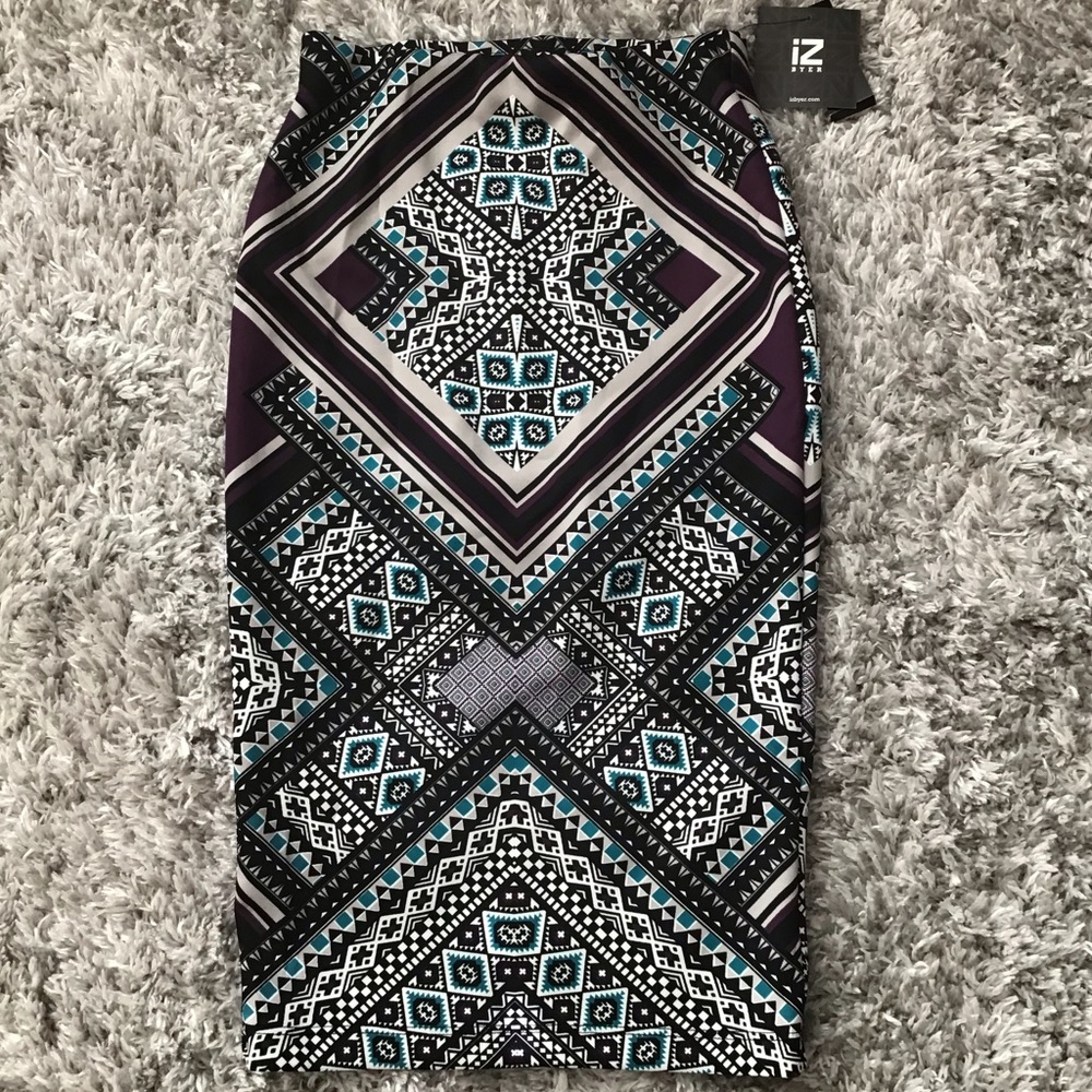 New IZ Byer Long Skirt